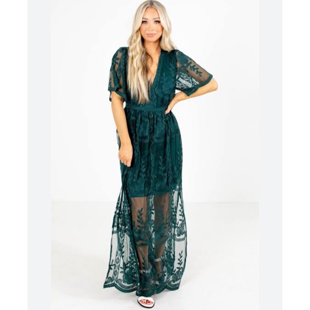 Bella Ella Boutique Green Lace Overlay Maxi Dress M Boho V-Neck Flutter Sleeve